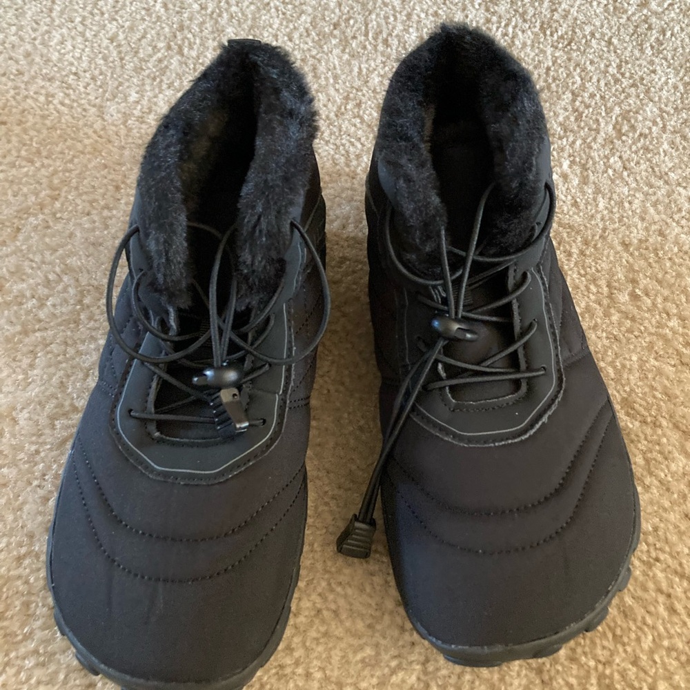 Hike footwear Women's Black Ankle Boots with Faux Fur Lining